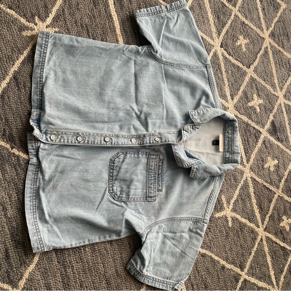 Universal Thread Light Blue Denim Short Sleeve Button-Down Shirt - Picture 3 of 5